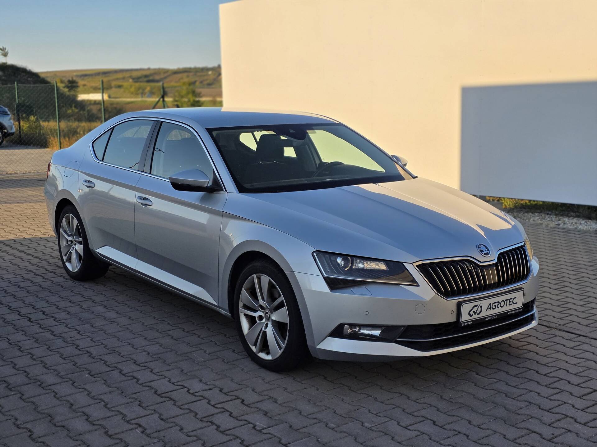 Skoda Superb 1.8 TSI 132kW Style PLUS