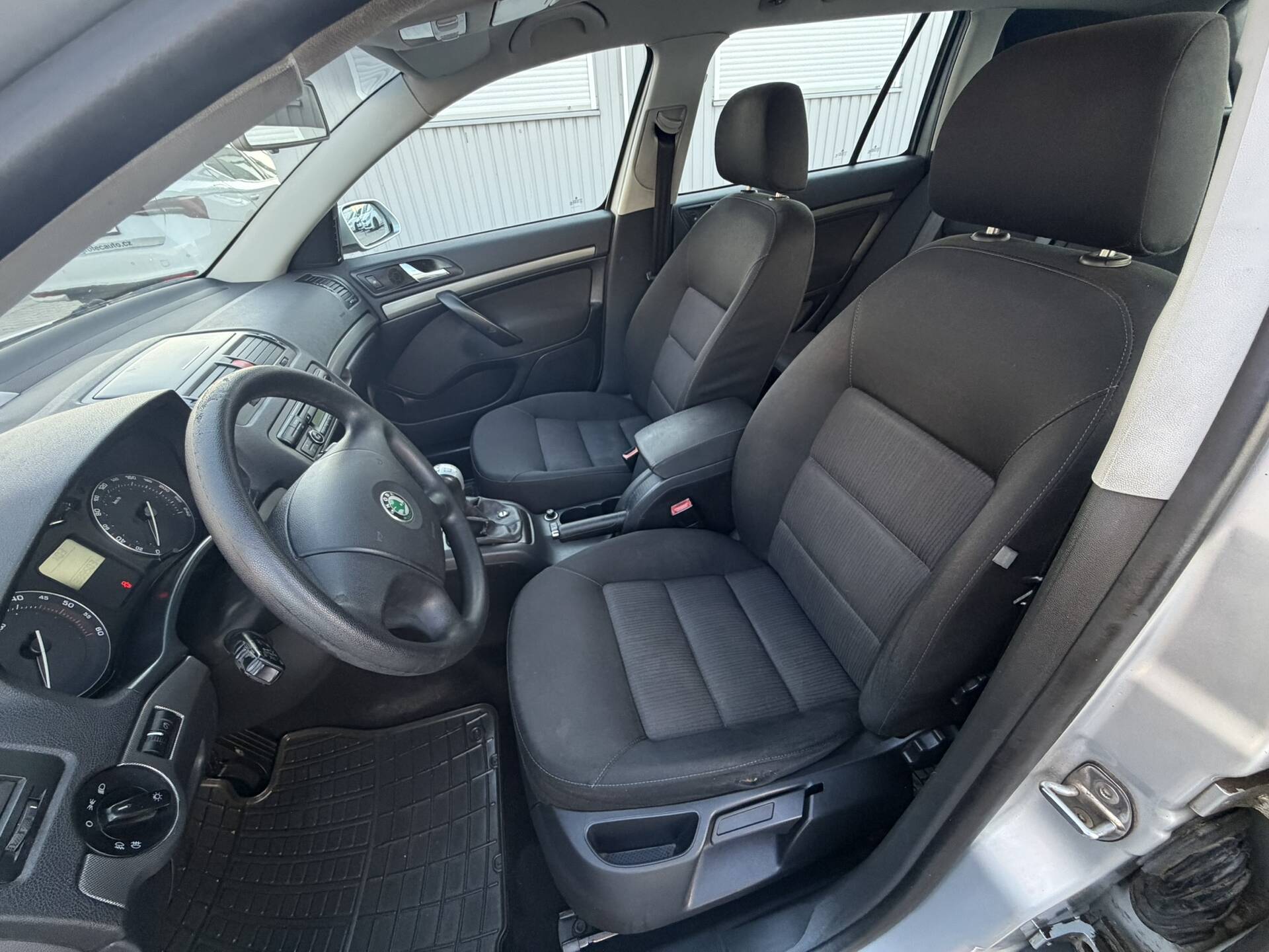 product-gallery-image