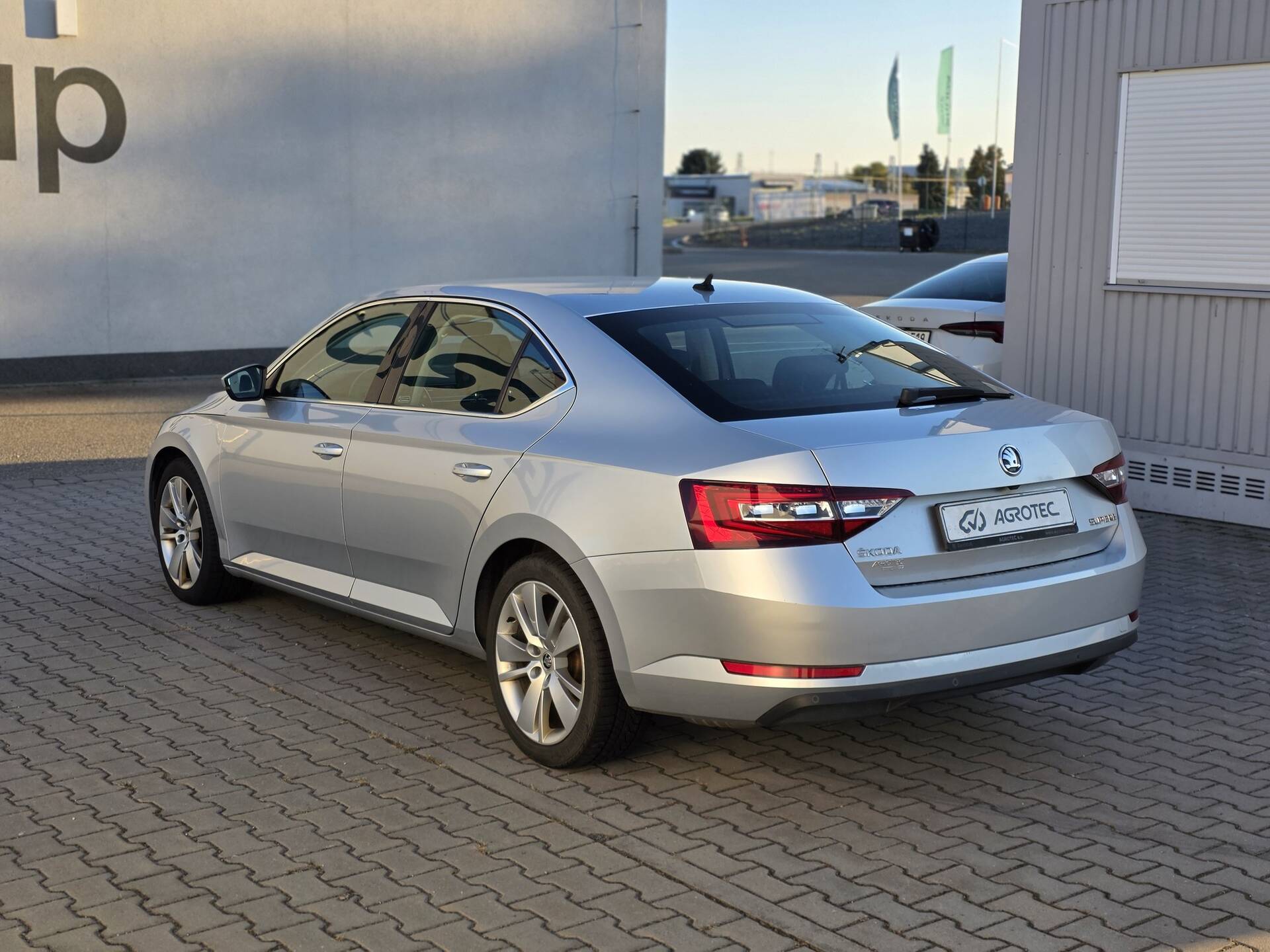 Skoda Superb 1.8 TSI 132kW Style PLUS