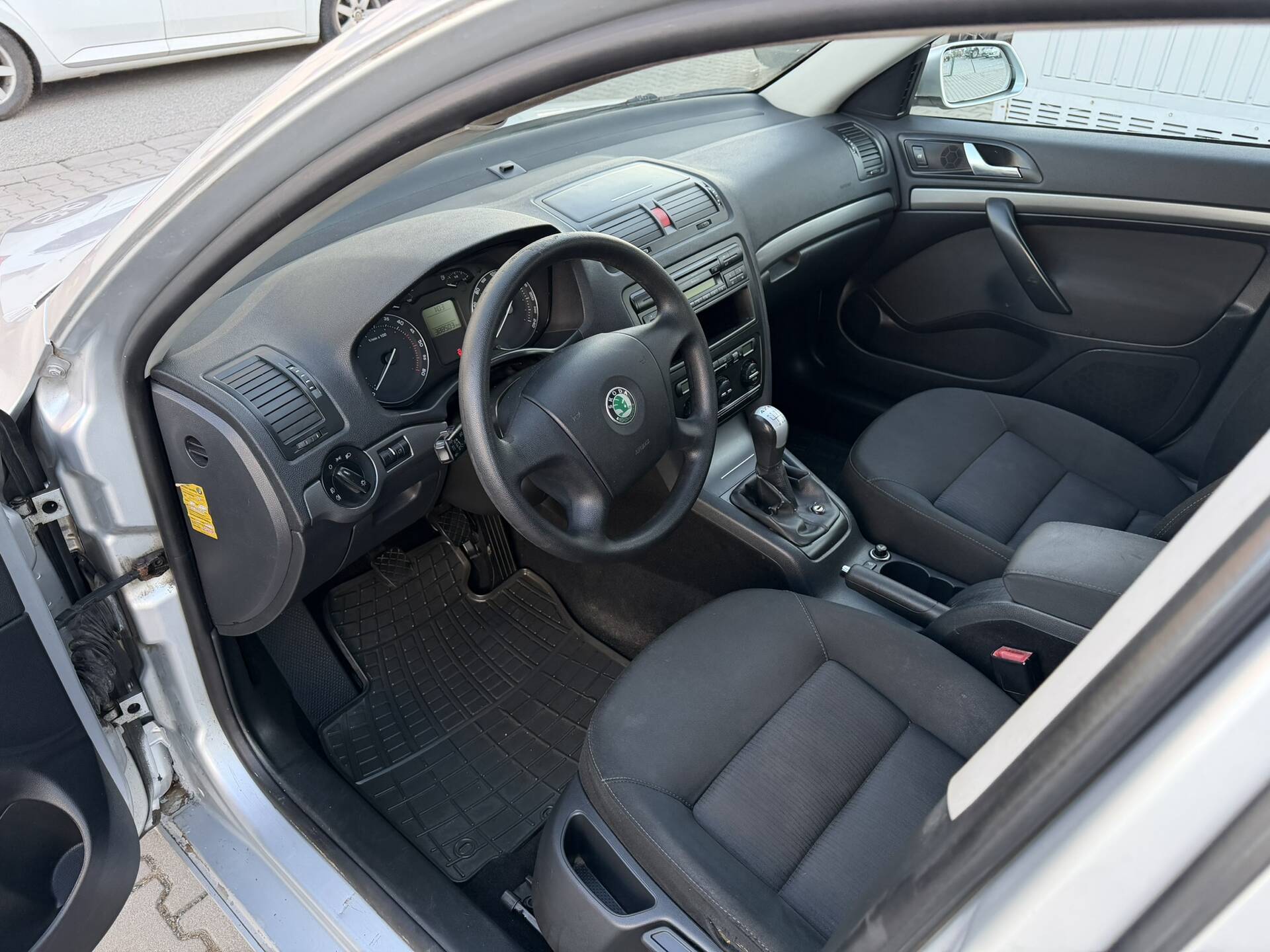 product-gallery-image