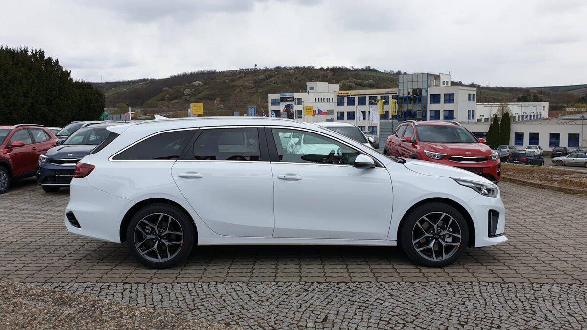 Kia Ceed SW 1.5 T-GDI 118kw GT Line