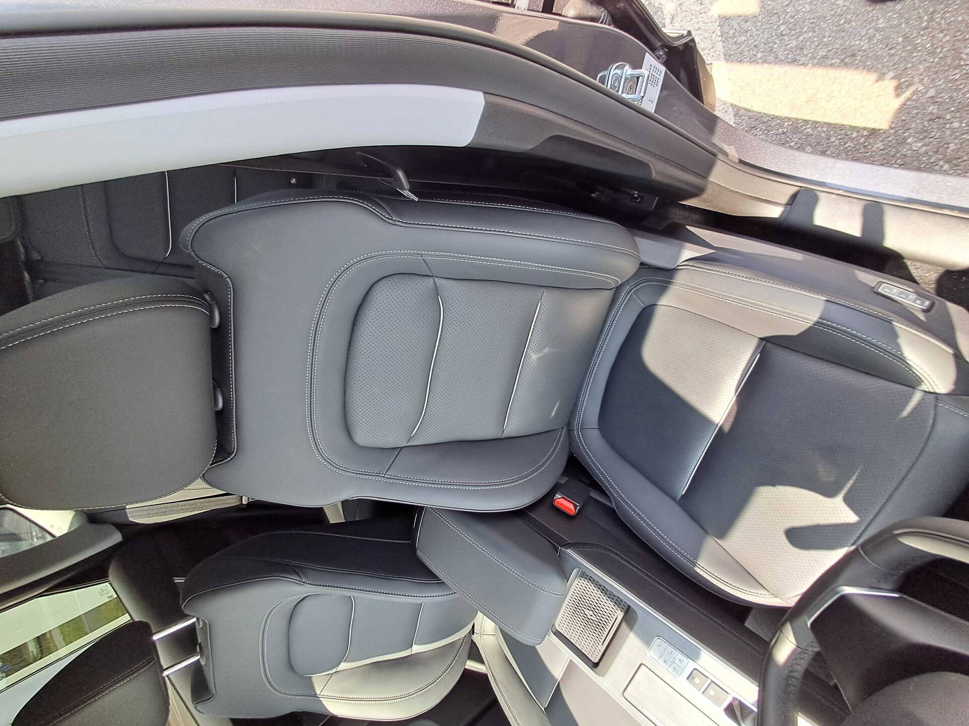 product-gallery-image