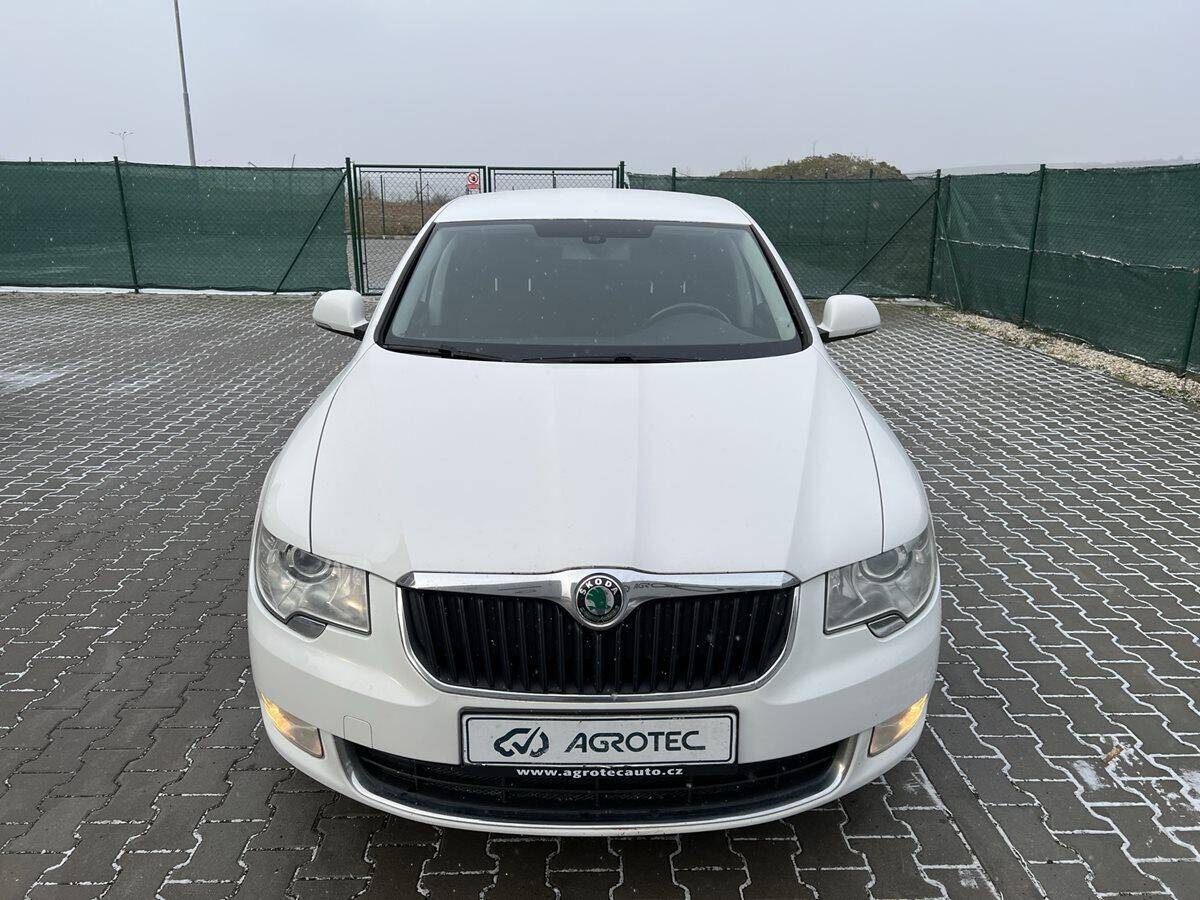 Škoda Superb 1.8 TSI 118 kW Elegance