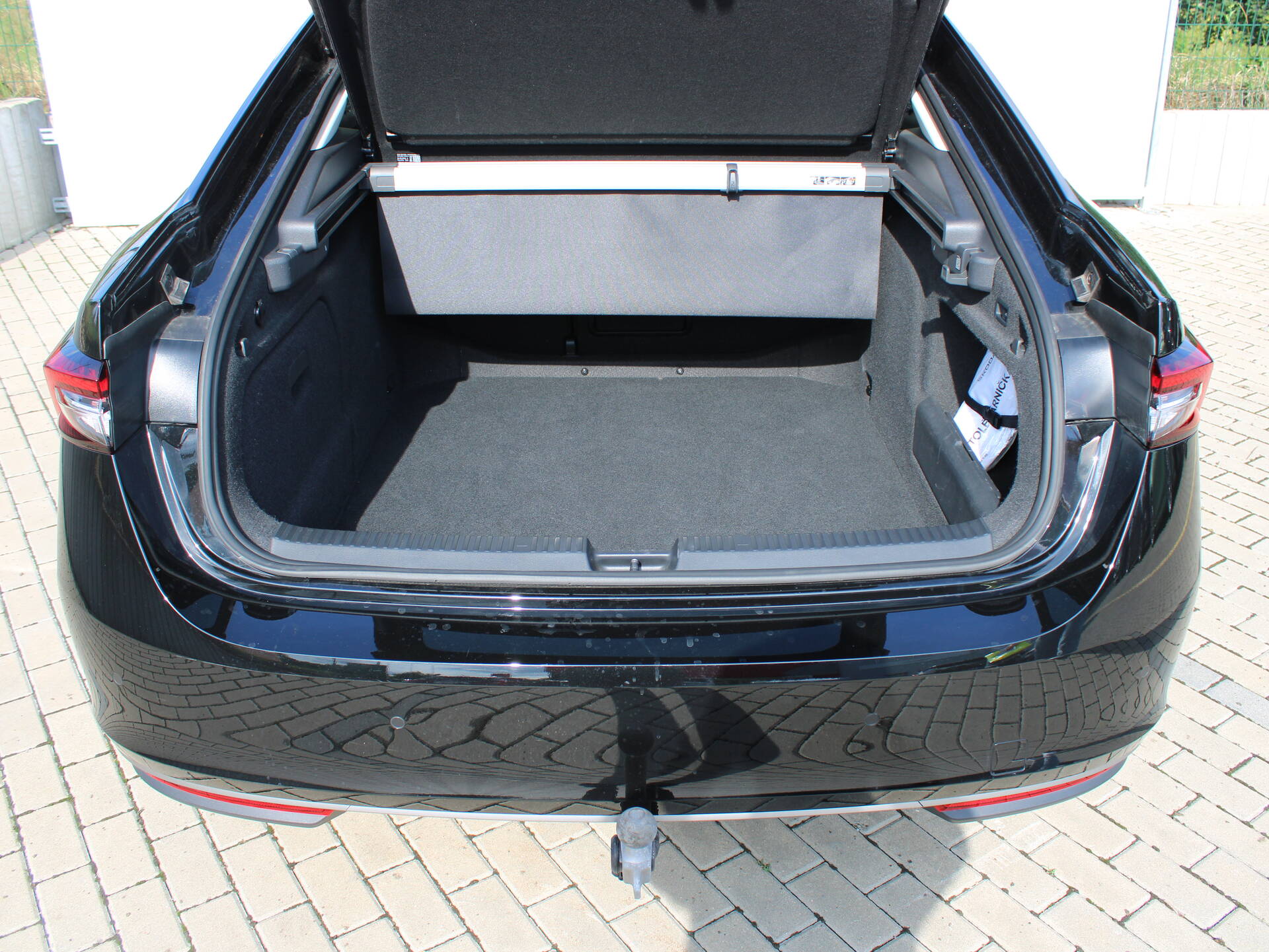 product-gallery-image