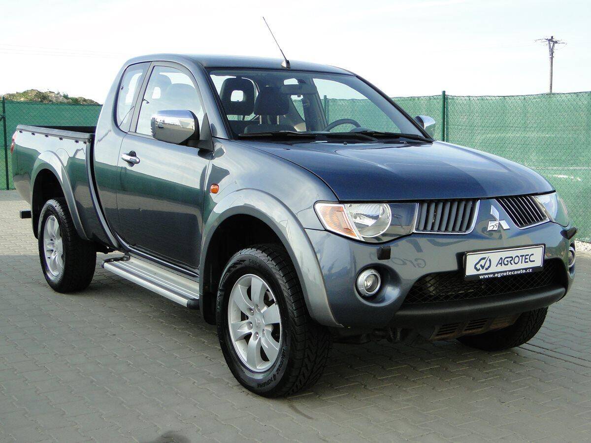 Mitsubishi L200 4X4 2.5 Di-D  100kW INVITE