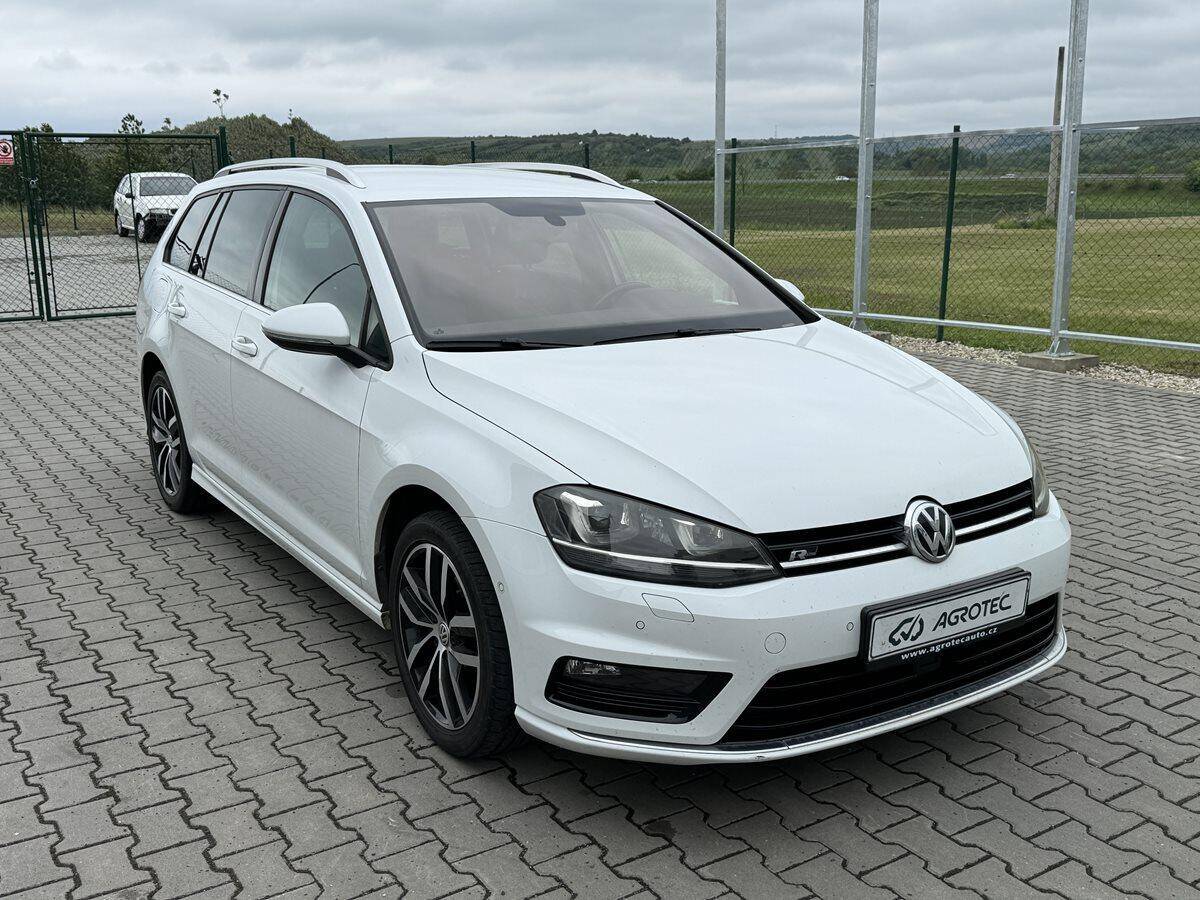 Volkswagen Golf 1.4 TSI 110 kW R-Line Highline