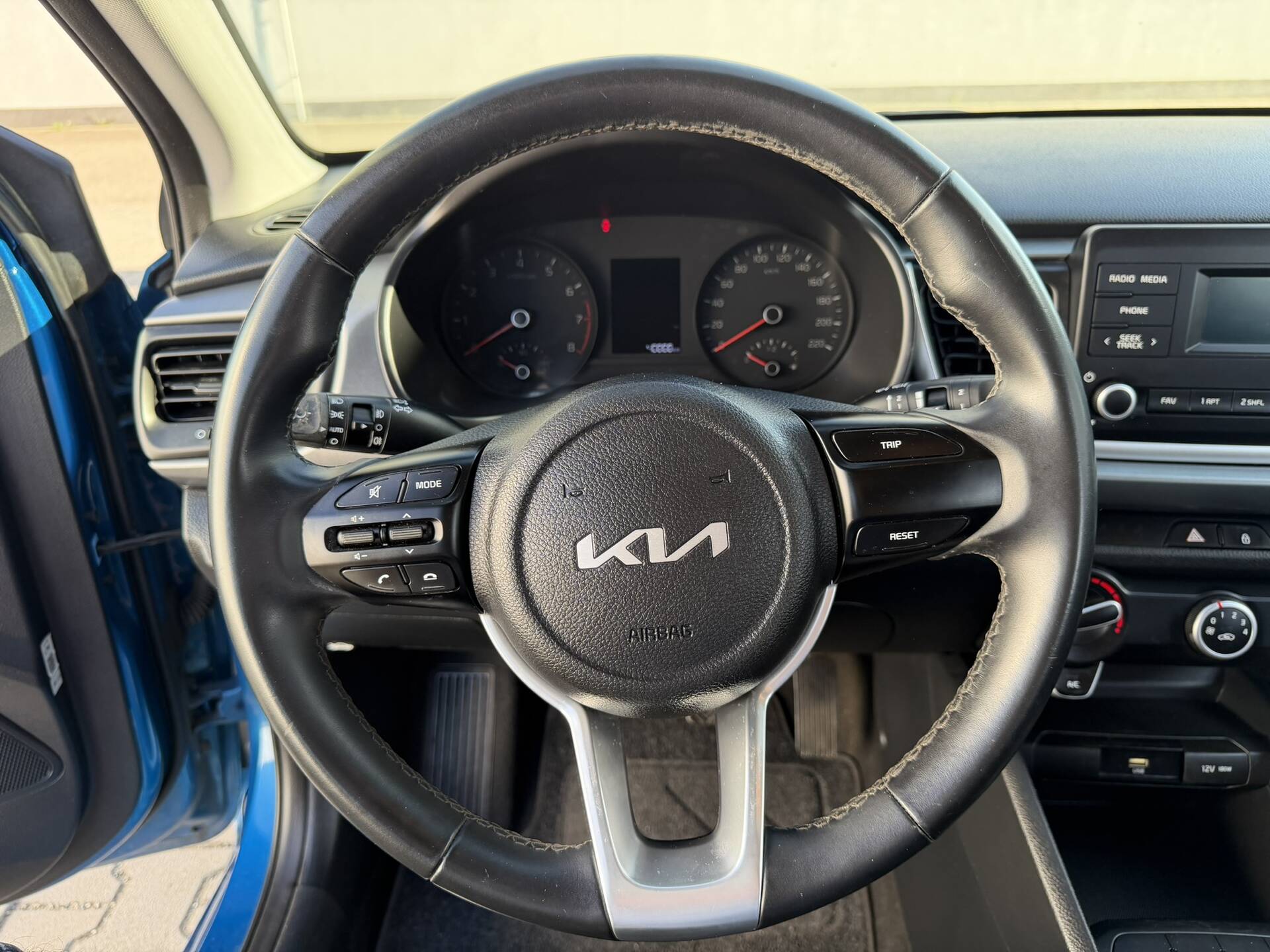 product-gallery-image