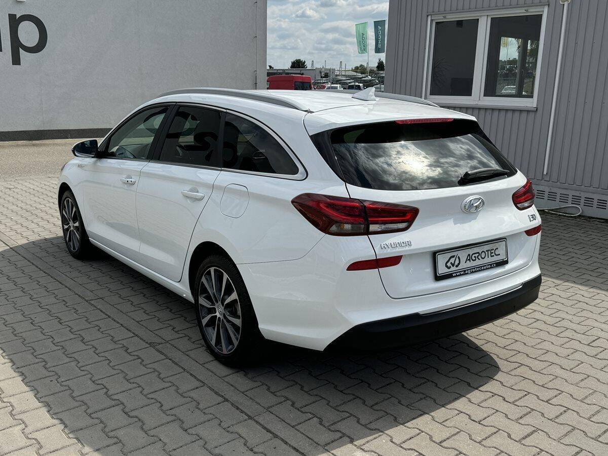 Hyundai i30 1.4 T-GDI 103 kW All Inclusive