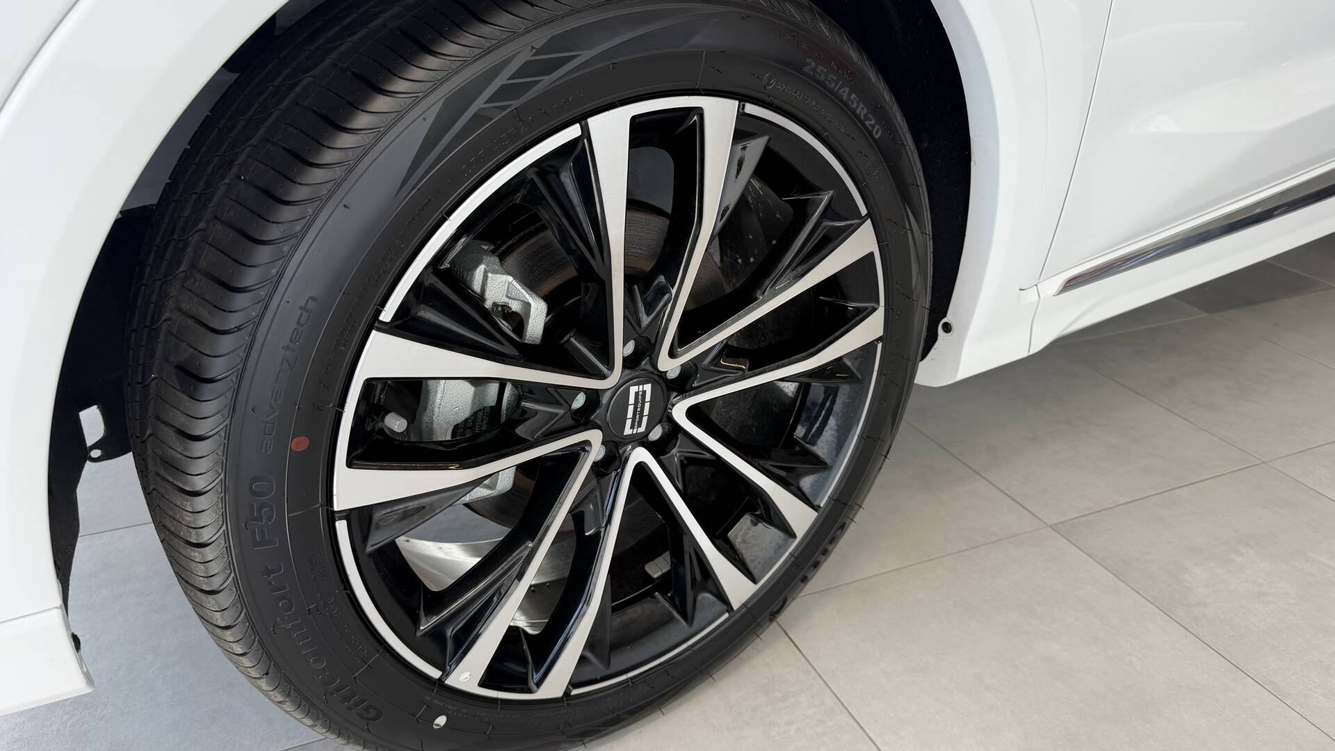product-gallery-image