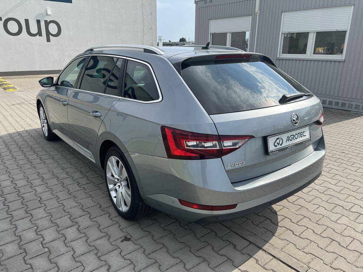Škoda Superb 2.0 TDI 140 kW Style Combi DSG