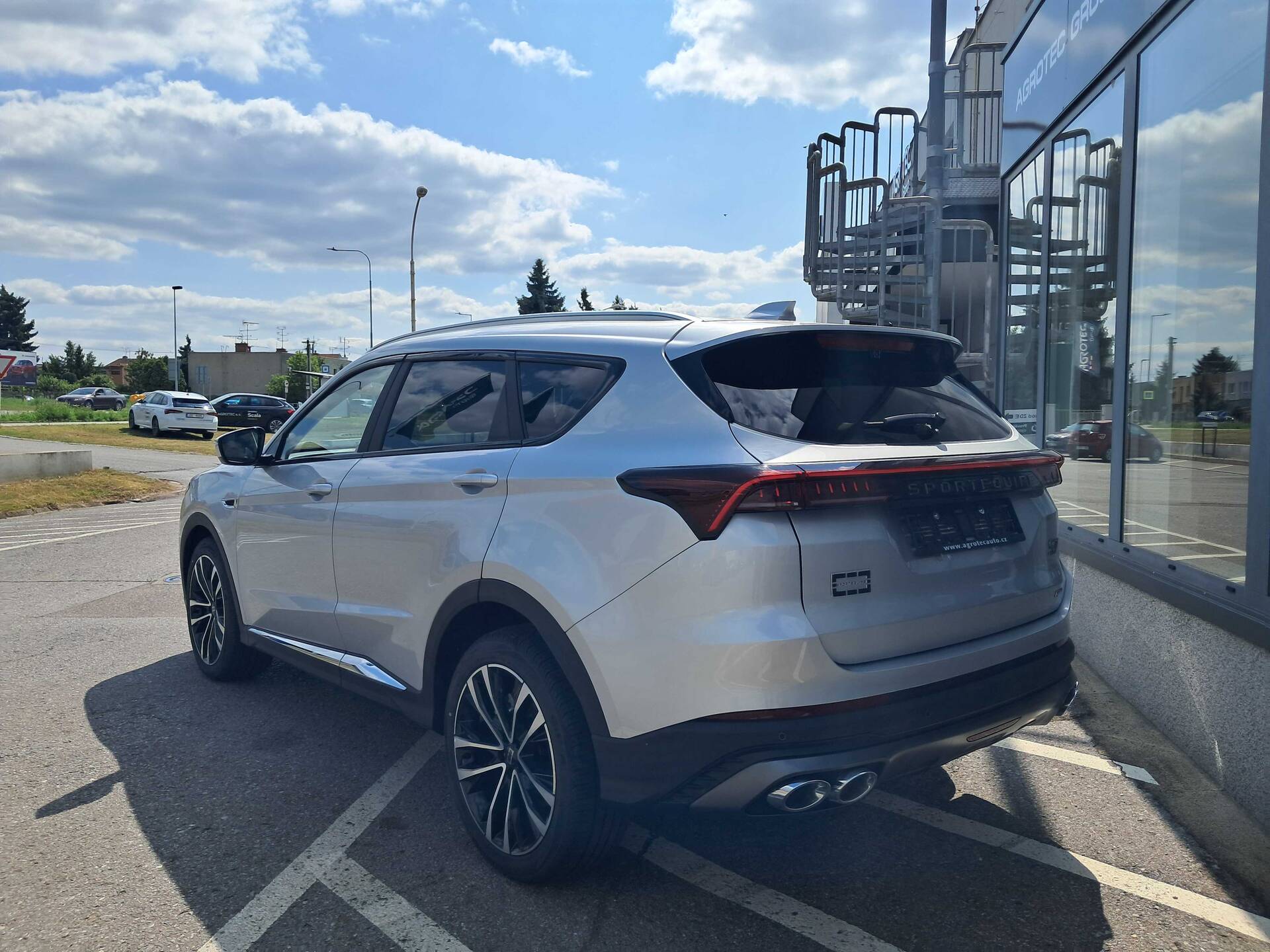 Sportequipe 7 1,5 turbo 115 kW