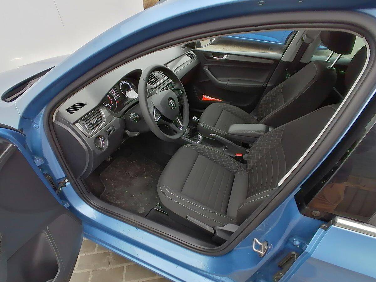 product-gallery-image