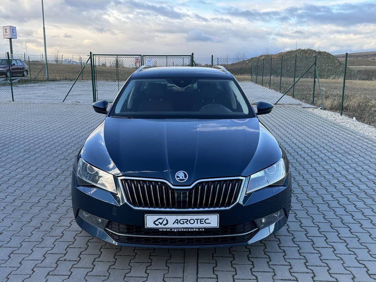 Škoda Superb 2.0 TDI 110kW Style Combi DSG