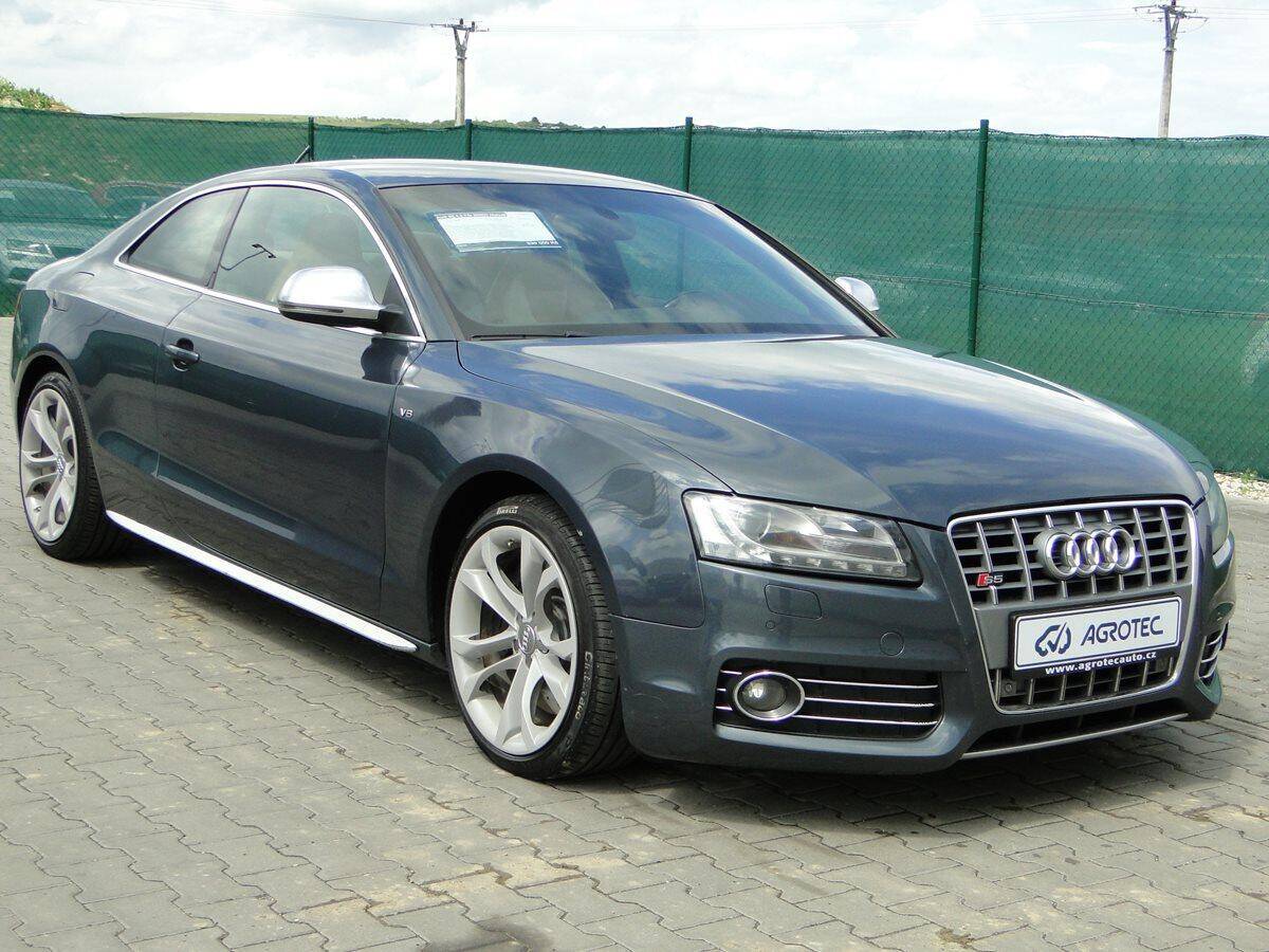 Audi S5 4.2 FSI  260kW  Quattro 