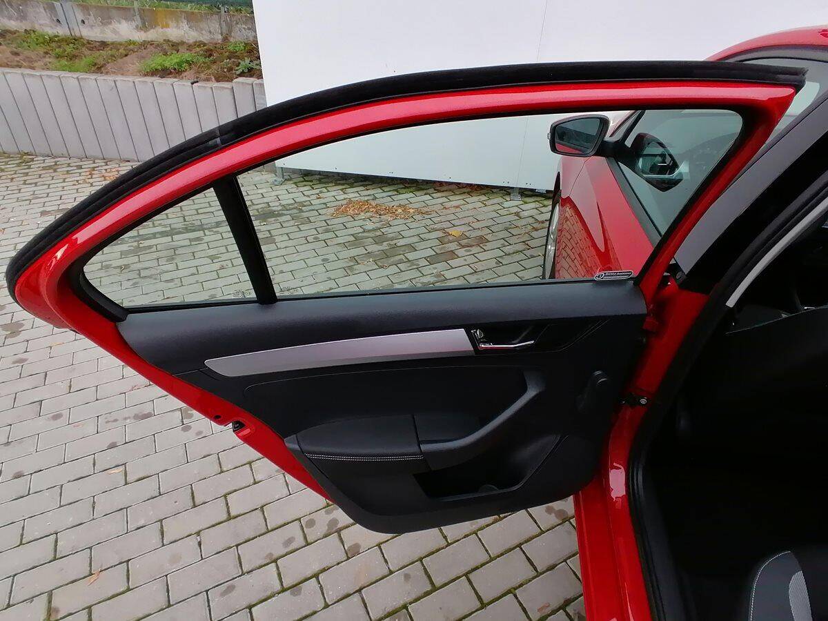 product-gallery-image