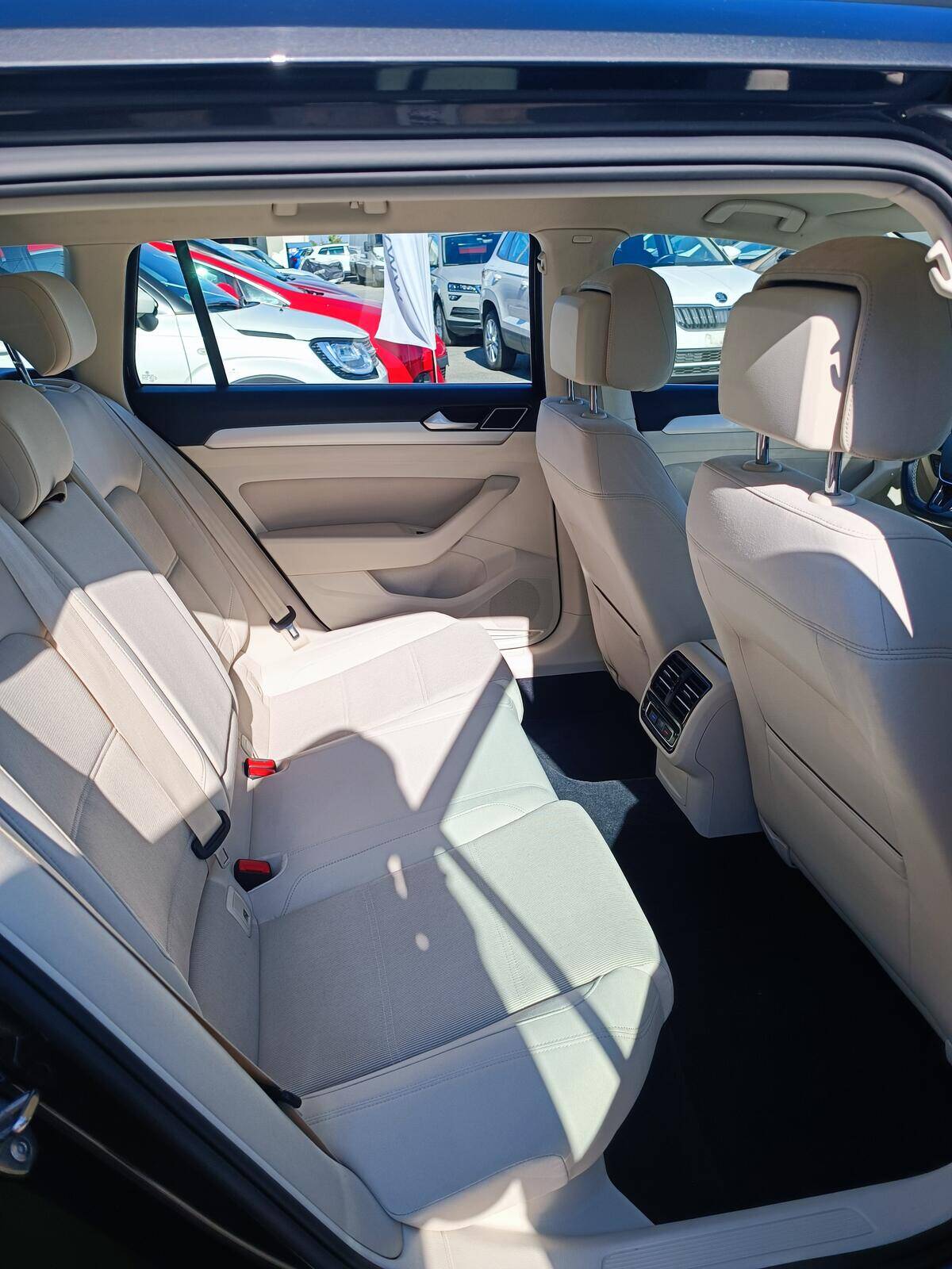 product-gallery-image