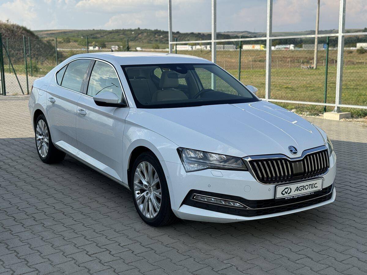 Škoda Superb 2.0 TDI 140kW Style 4x4 DSG