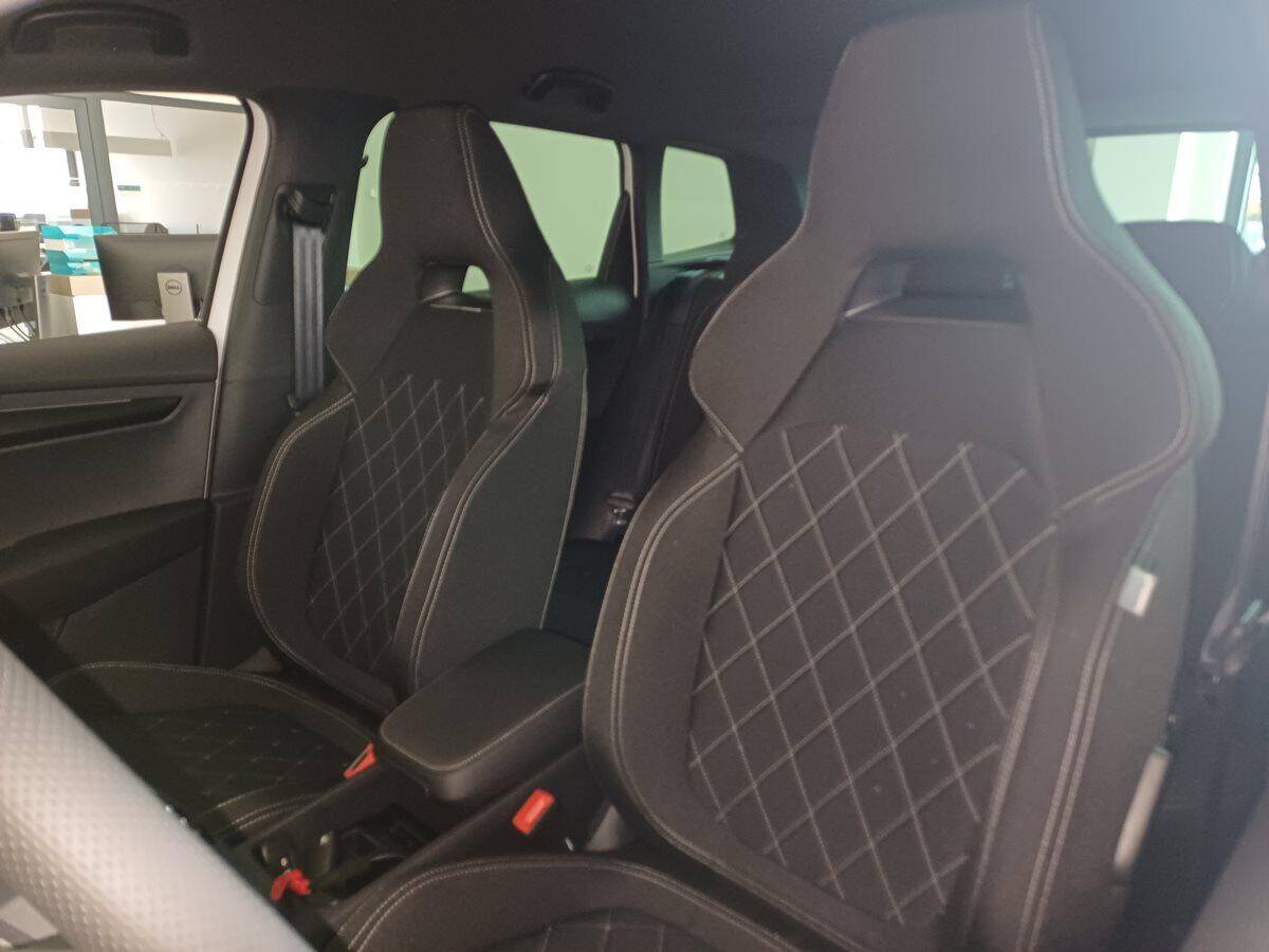 Škoda Karoq 2.0 TSI 140 kW SportLine