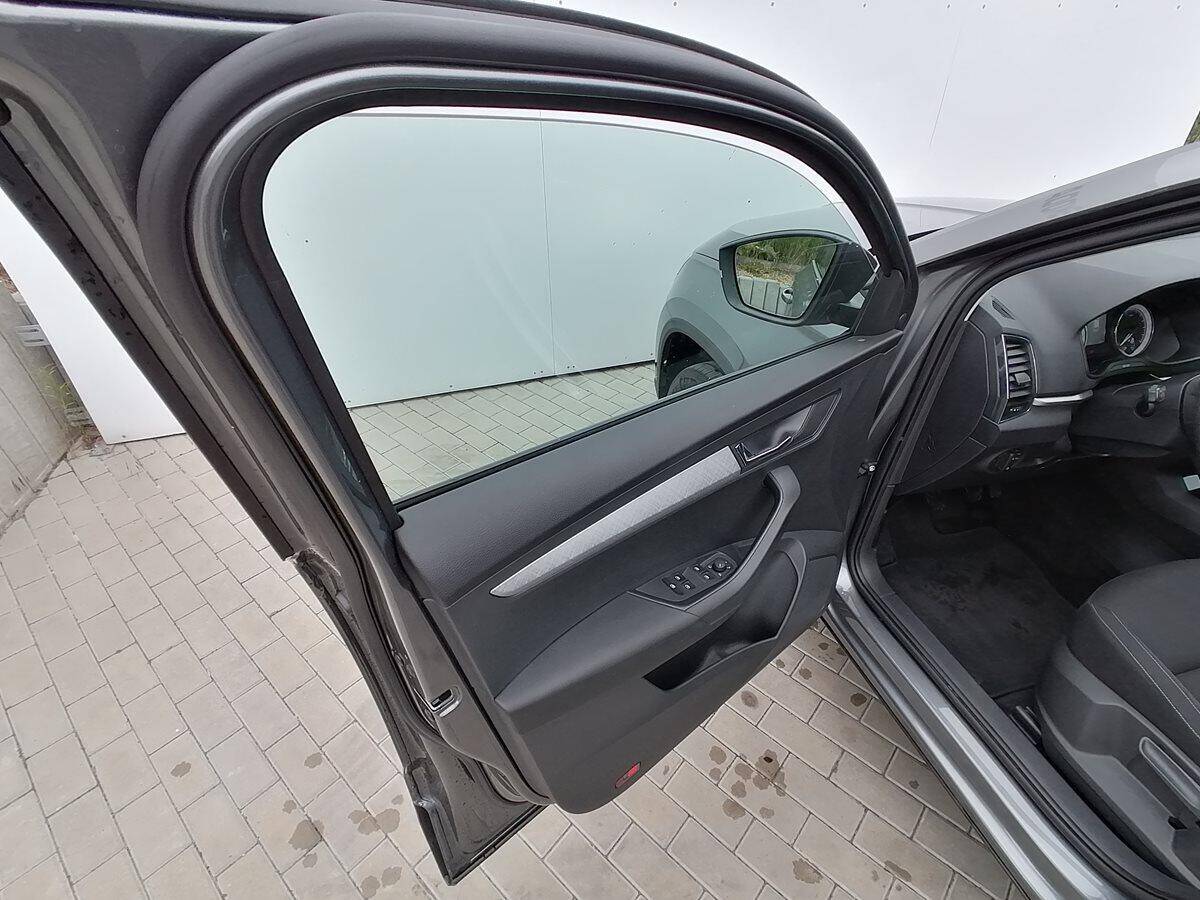product-gallery-image