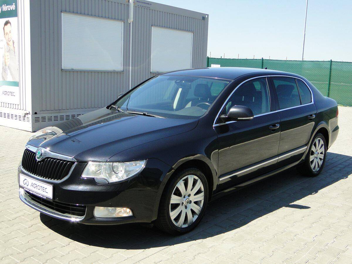 Škoda Superb 3.6 V6 191kW  4X4