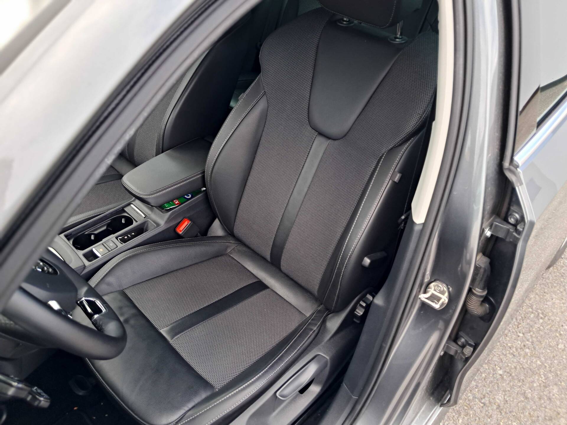 product-gallery-image