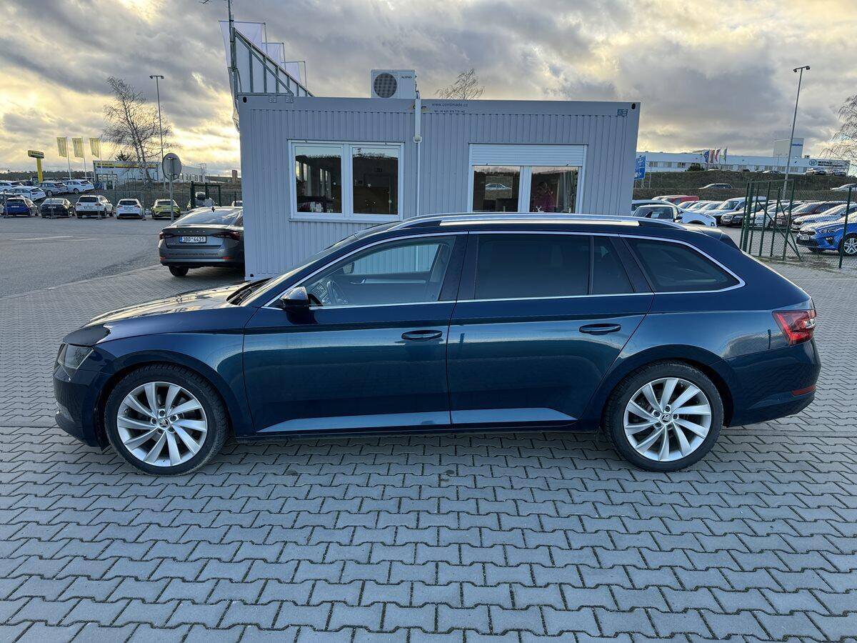 Škoda Superb 2.0 TDI 110kW Style Combi DSG