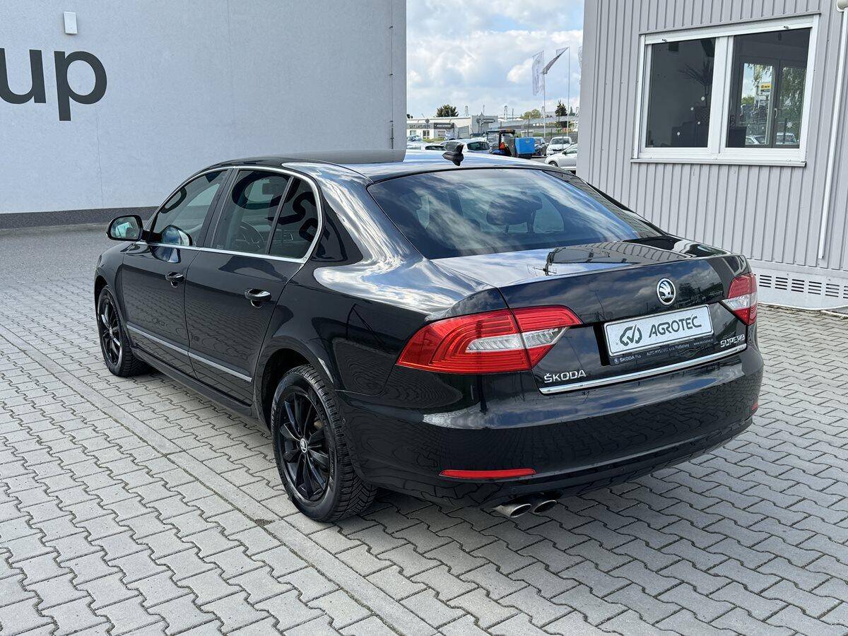 Škoda Superb 2.0 TDI 125kW Elegance 4x4 DSG