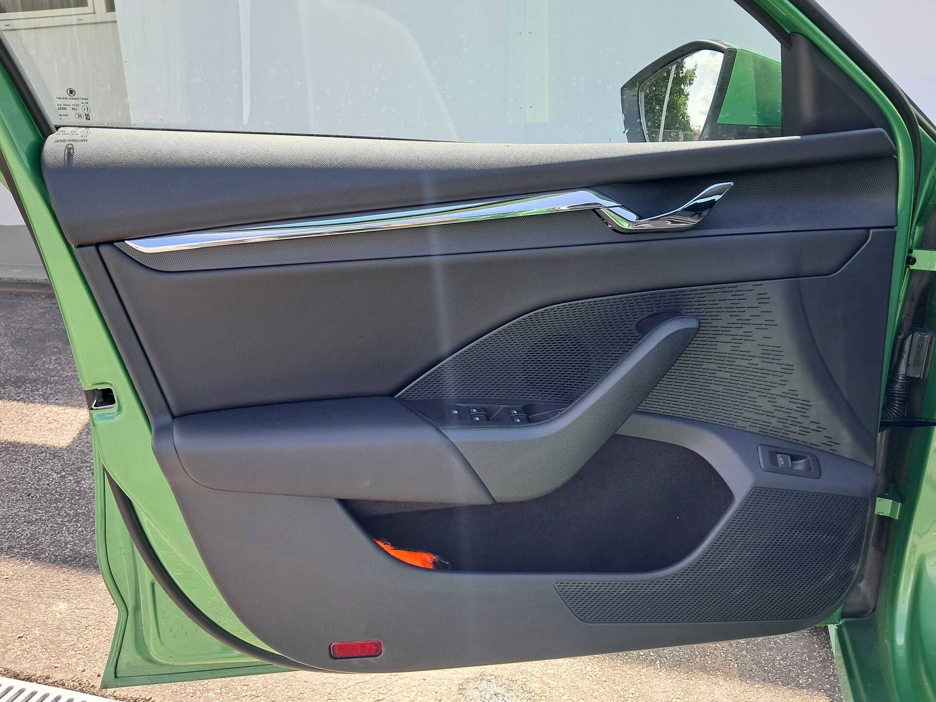 product-gallery-image