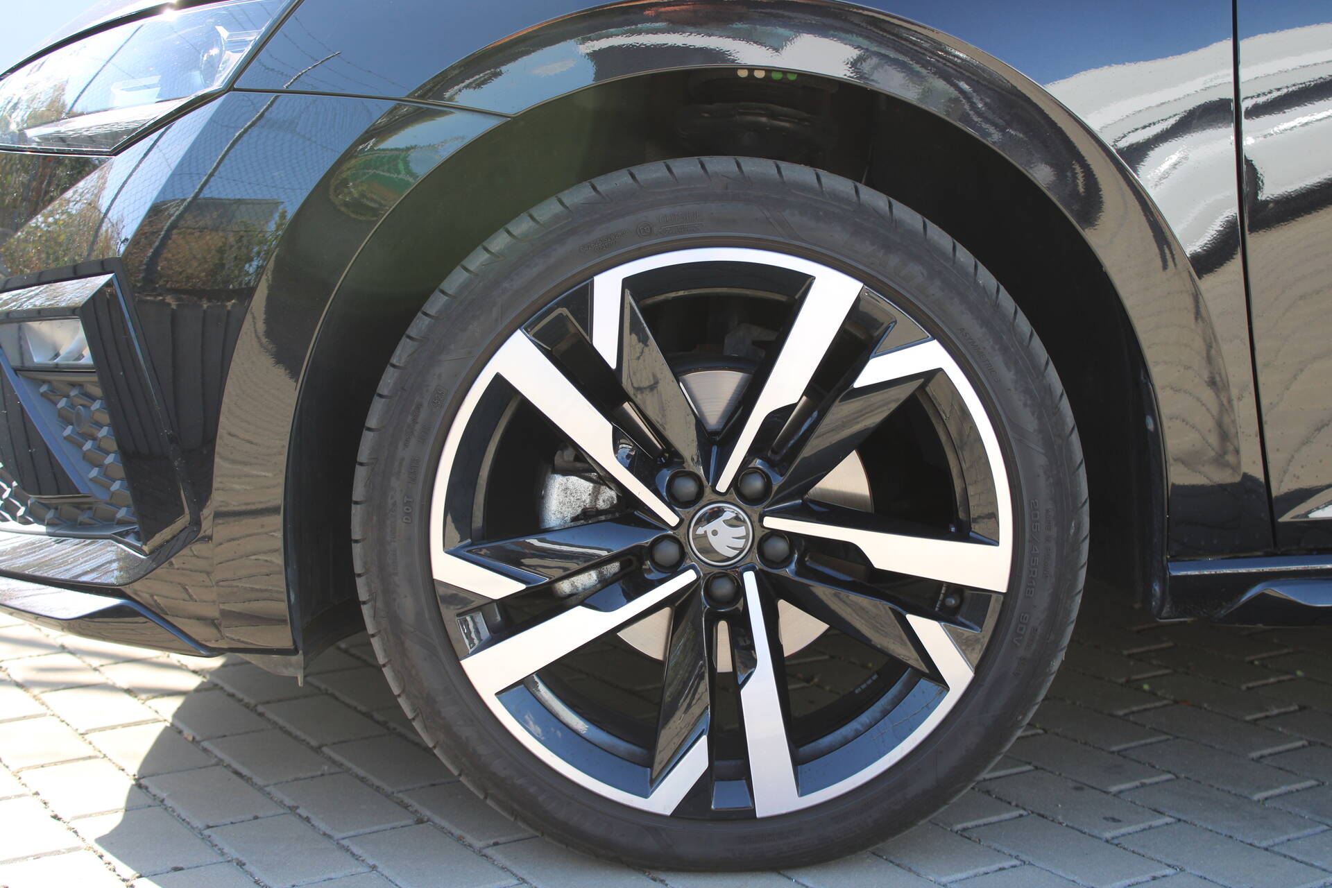 product-gallery-image