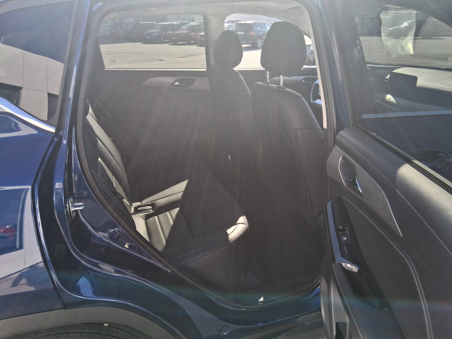 product-gallery-image