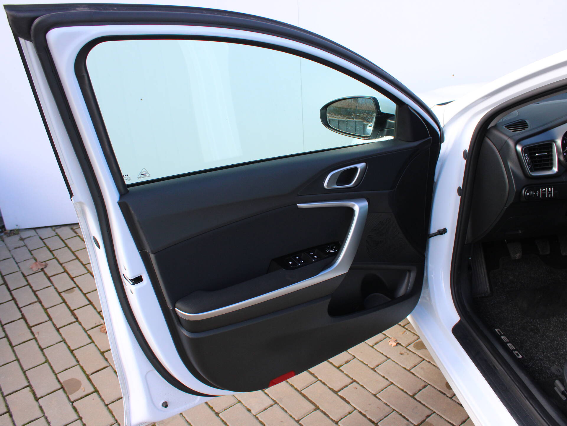 product-gallery-image