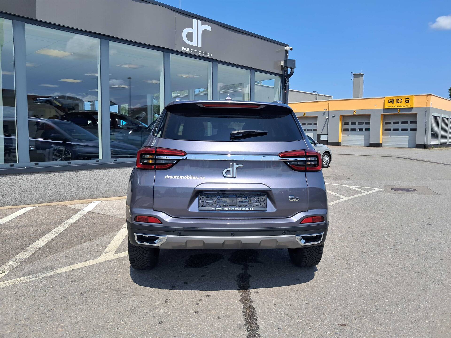 product-gallery-image