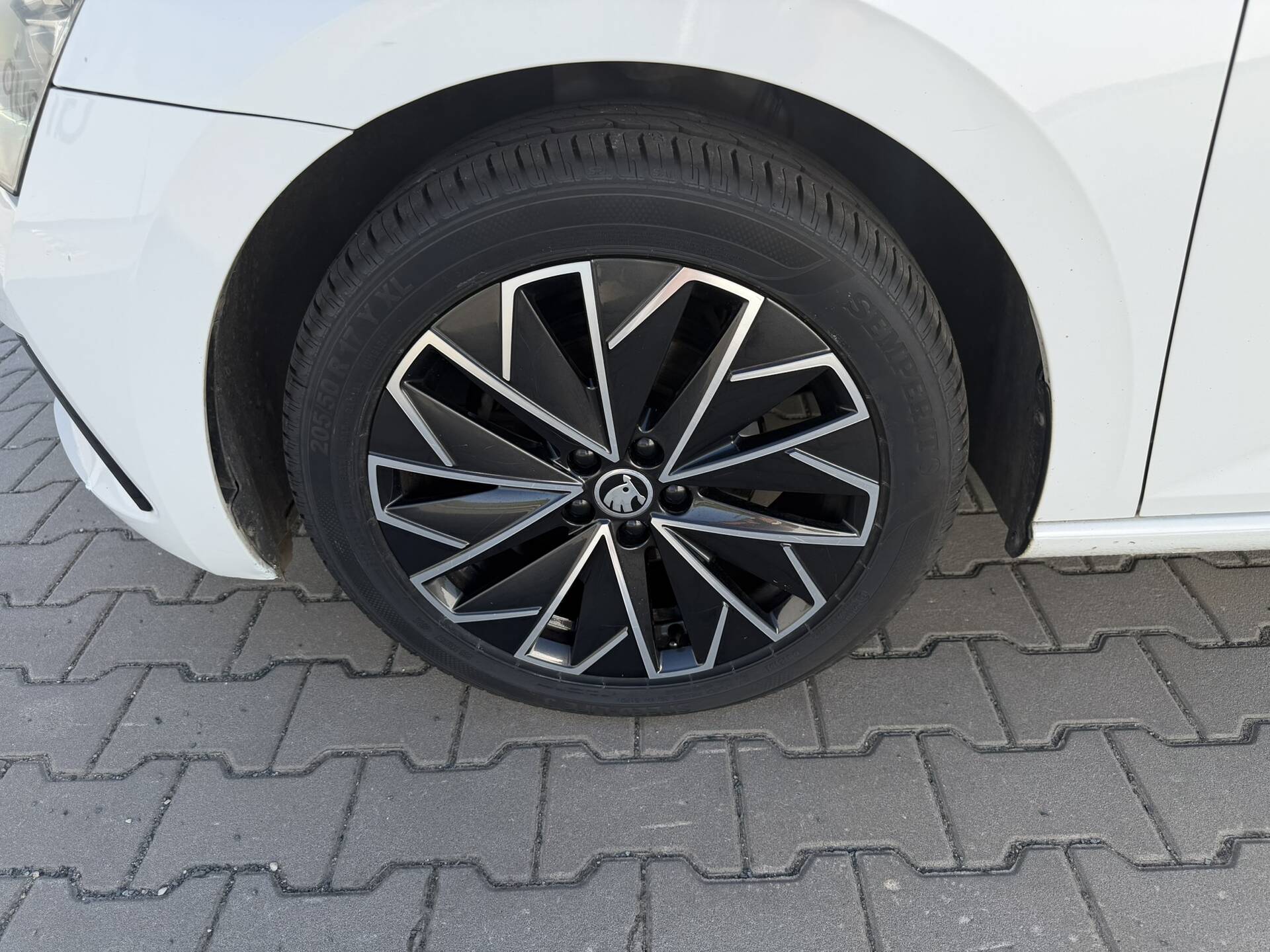 product-gallery-image