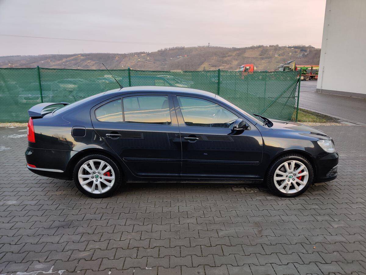 product-gallery-image