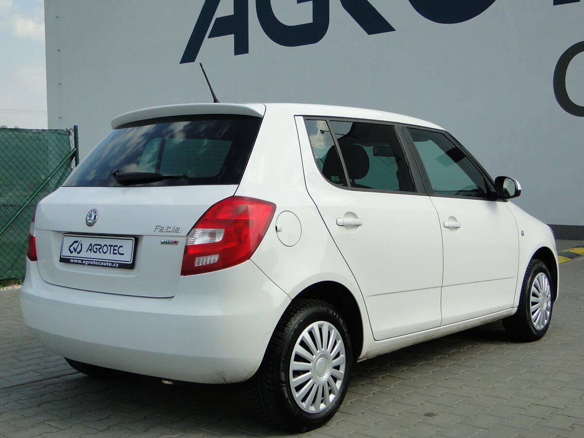 Škoda Fabia 1.2 HTP 51kW AMBITION MAGIC
