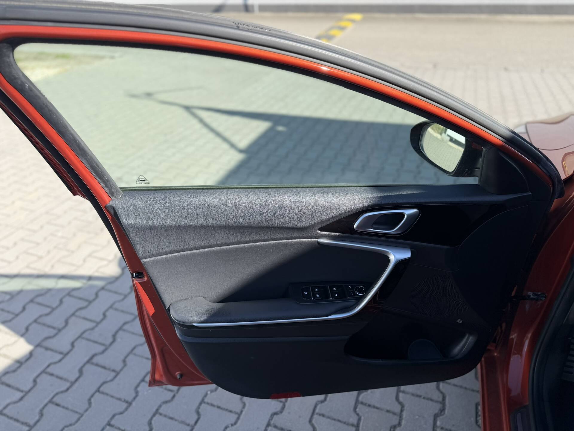 product-gallery-image