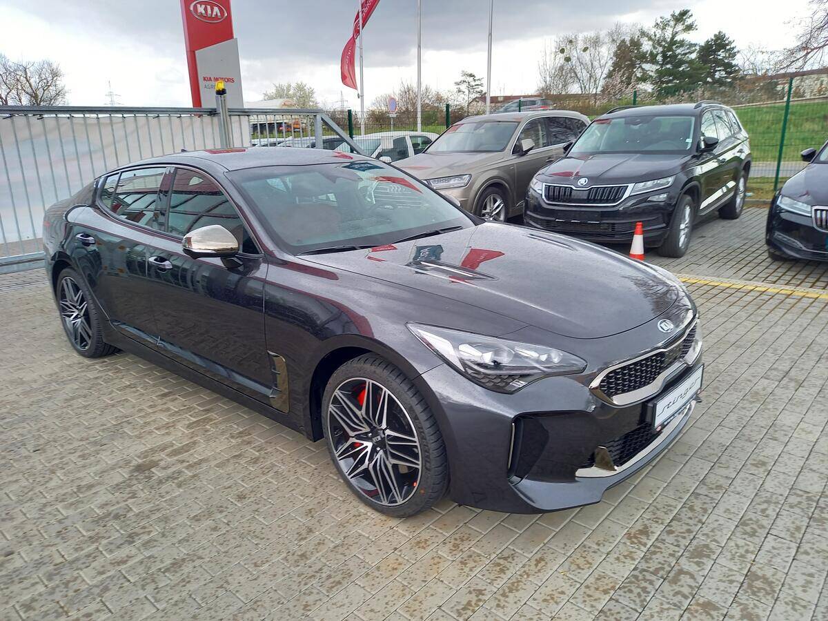 Kia Stinger 3.3 T-GDI 269 kW GT