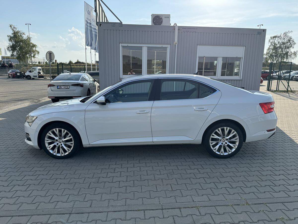 Škoda Superb 2.0 TDI 140kW Style 4x4 DSG