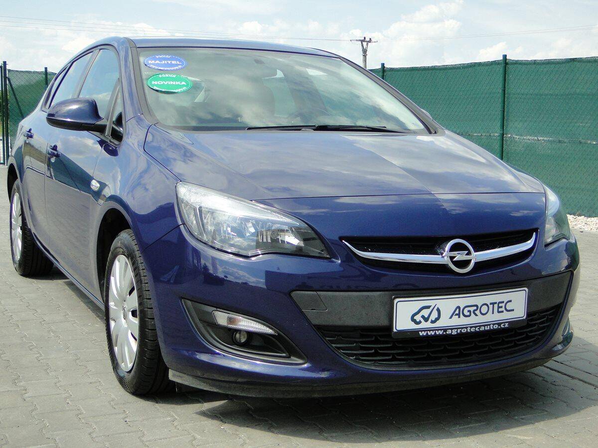 Opel Astra 1.4 16V 74kW SELECTION