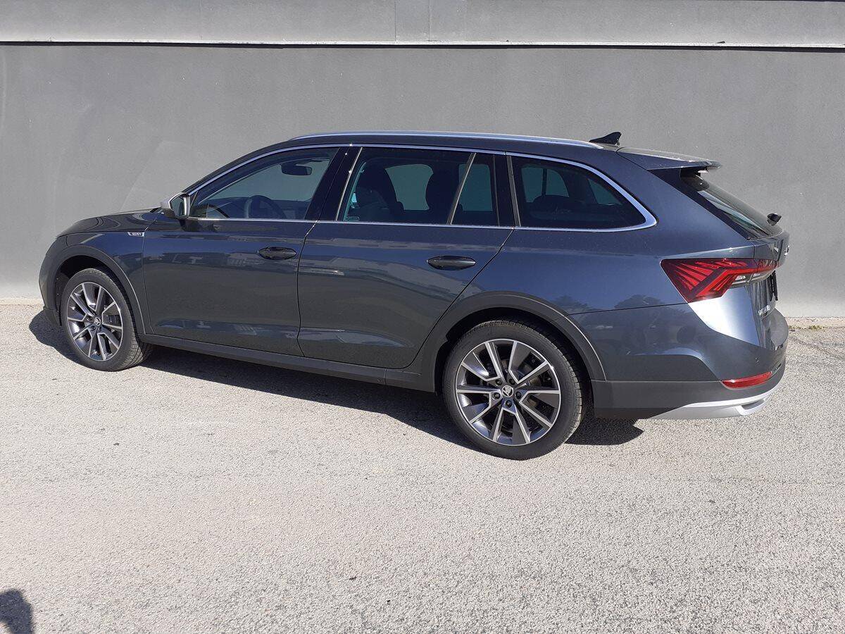 Škoda Octavia Combi 2.0 TDI 110 kW Scout