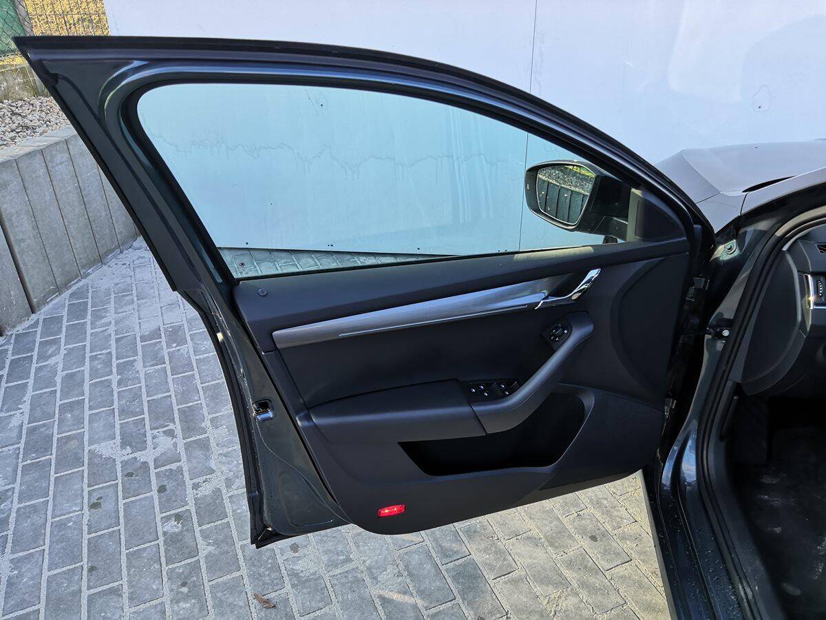 product-gallery-image