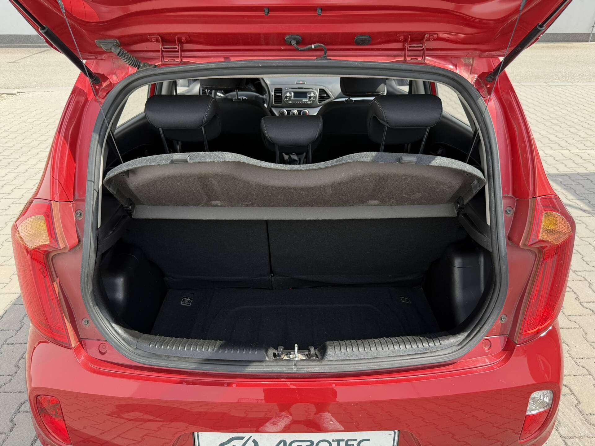 product-gallery-image