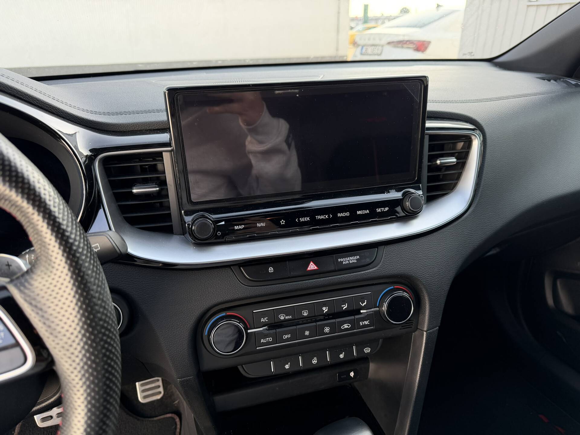 product-gallery-image