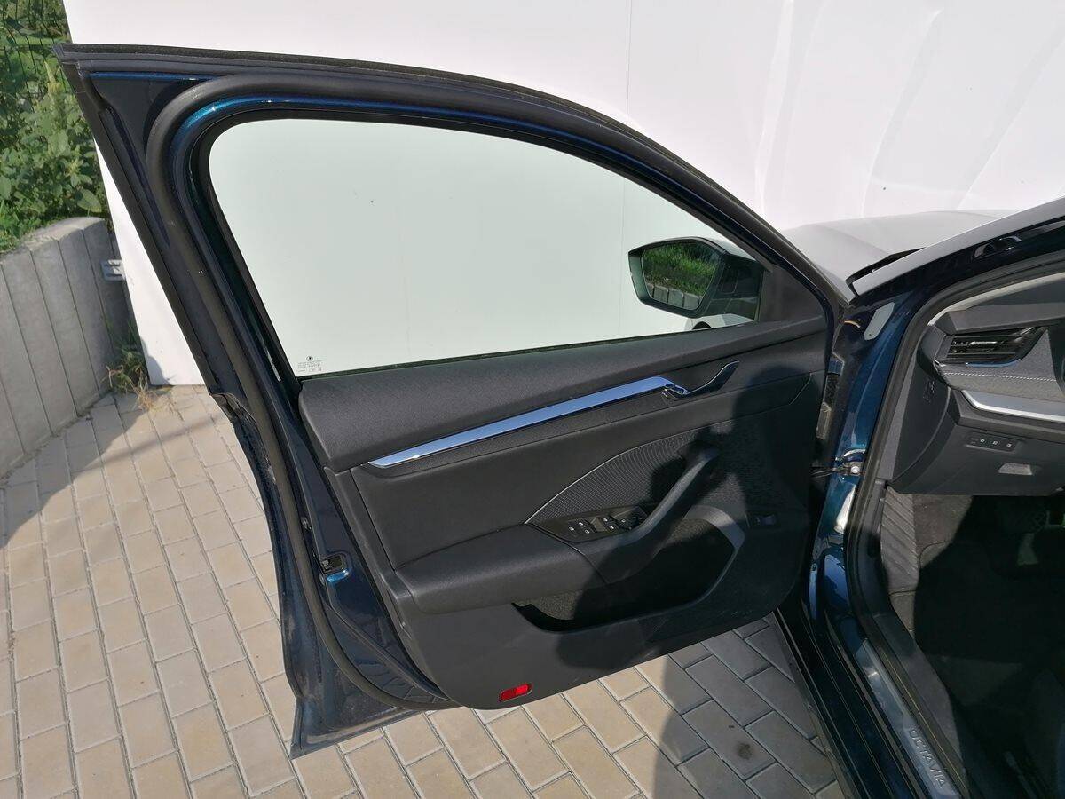 product-gallery-image