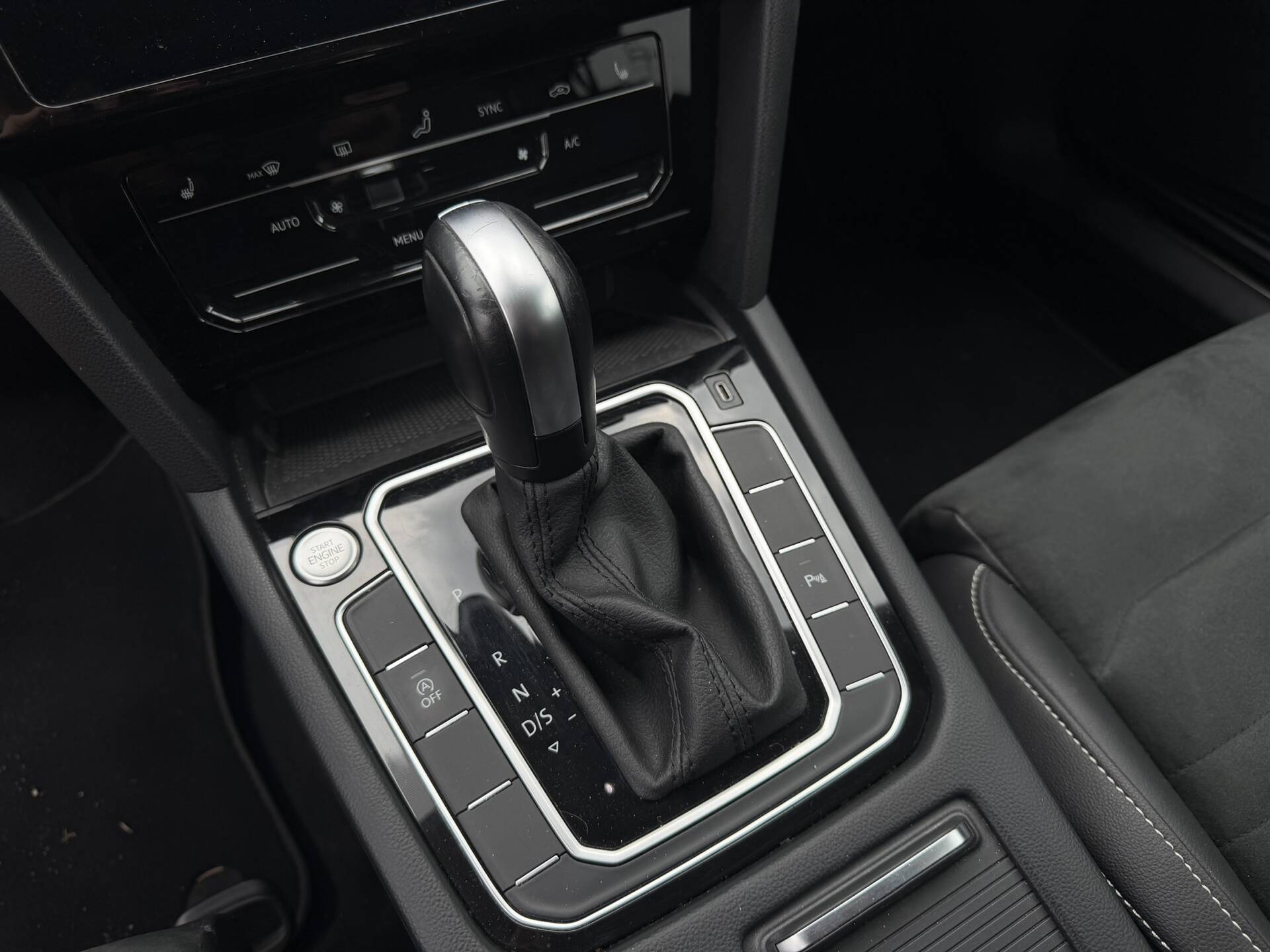 product-gallery-image
