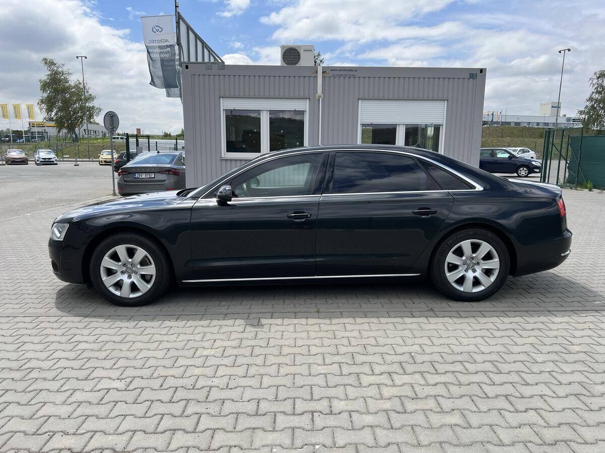 Audi A8 4.2 TDI L 258 kW B6 Armour