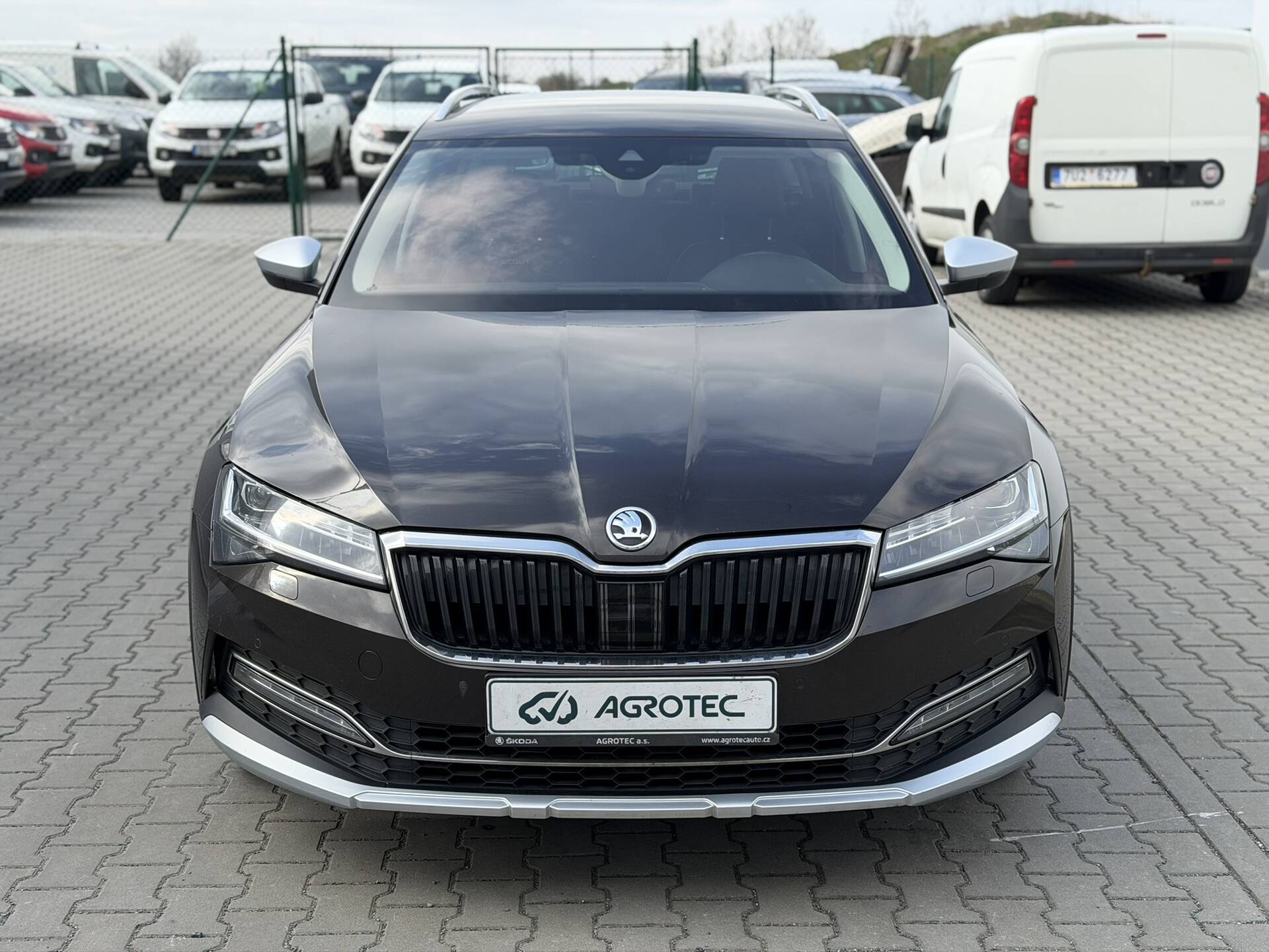 Skoda Superb 2.0 TDI 147kW Scout Combi 4x4 DSG