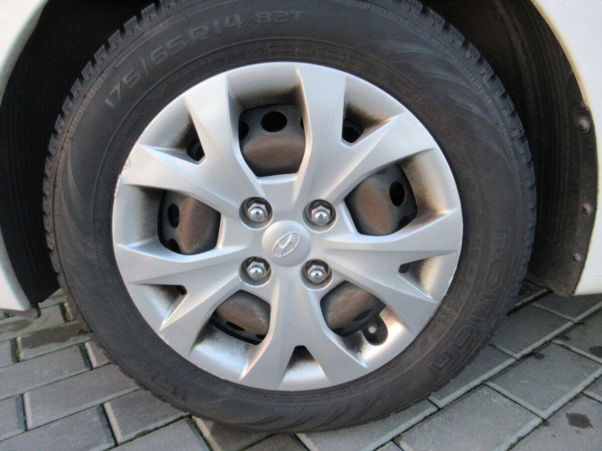 Hyundai i10 1,0i 48kW