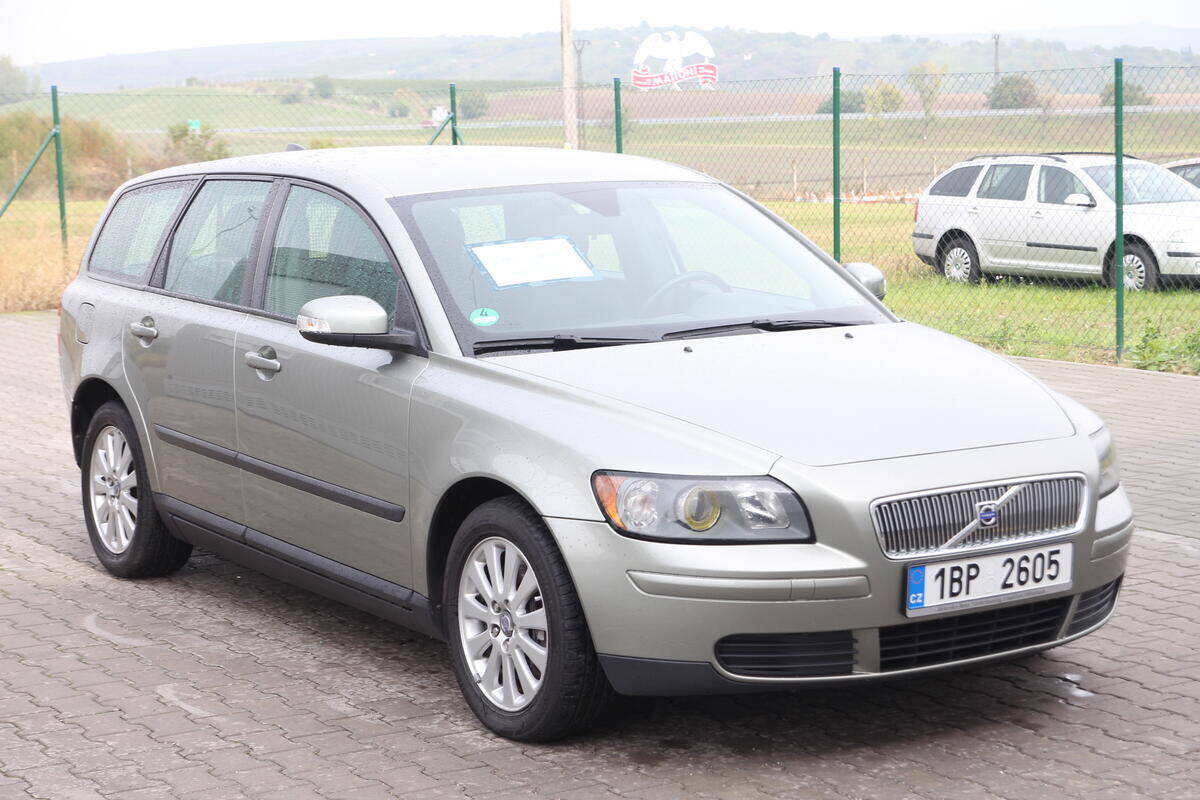 Volvo V50