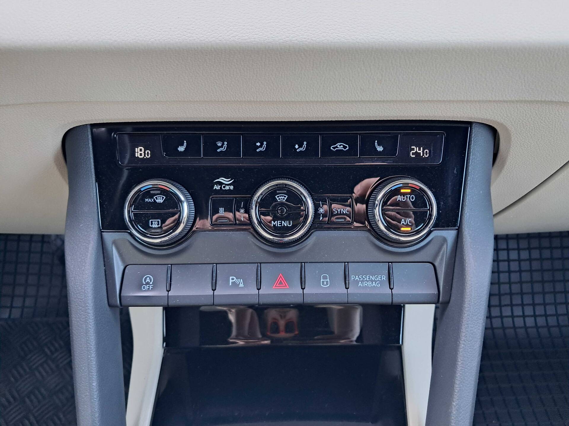 product-gallery-image